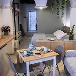 La Casa Di Hestia Апартаменты Кальяри